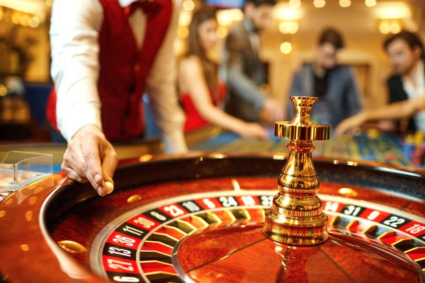 E-wallet options: local payment, online payment, e-wallet DANA OVO GoPay payment icons on instanslot platform
